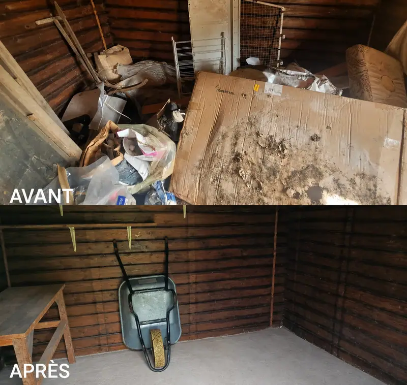 Un abri en bois encombré de cartons et de sacs, puis le même abri vide